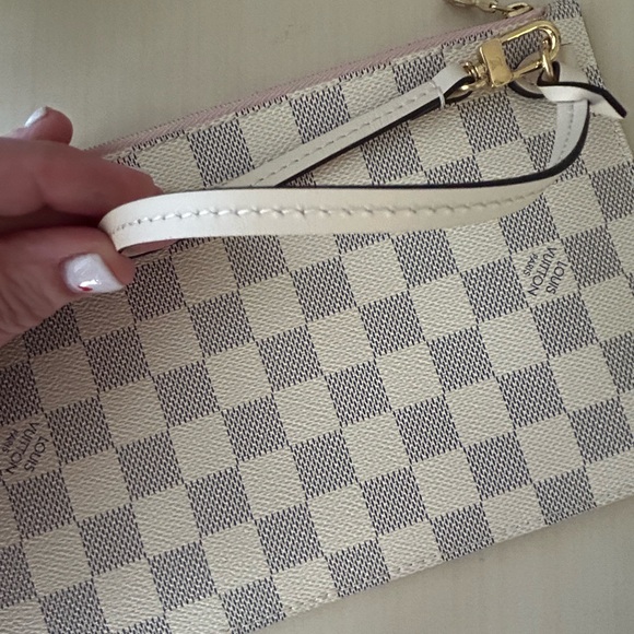 Louis Vuitton Damier Azur Neverfull Wristlet/Clutch - NWOT - Picture 4 of 10